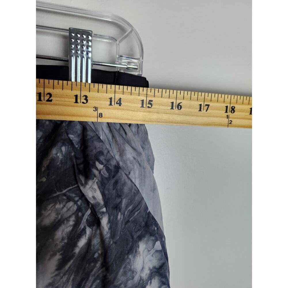 Nike womens trail shorts sz M built-in liner stash pockets marbled gray gorpcore - Picture 7 of 11